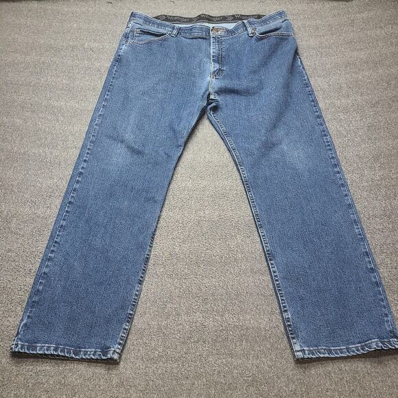 Wrangler Jeans Mens 40x29 Blue Regular Fit Straight Leg Denim Zip Fly 5 Pocket - Picture 1 of 8